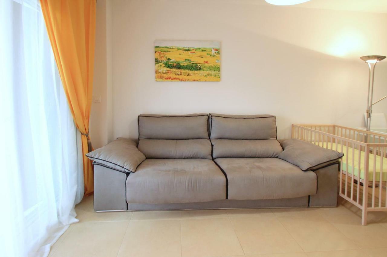 Apartment Tatyana La Mata  Exteriör bild